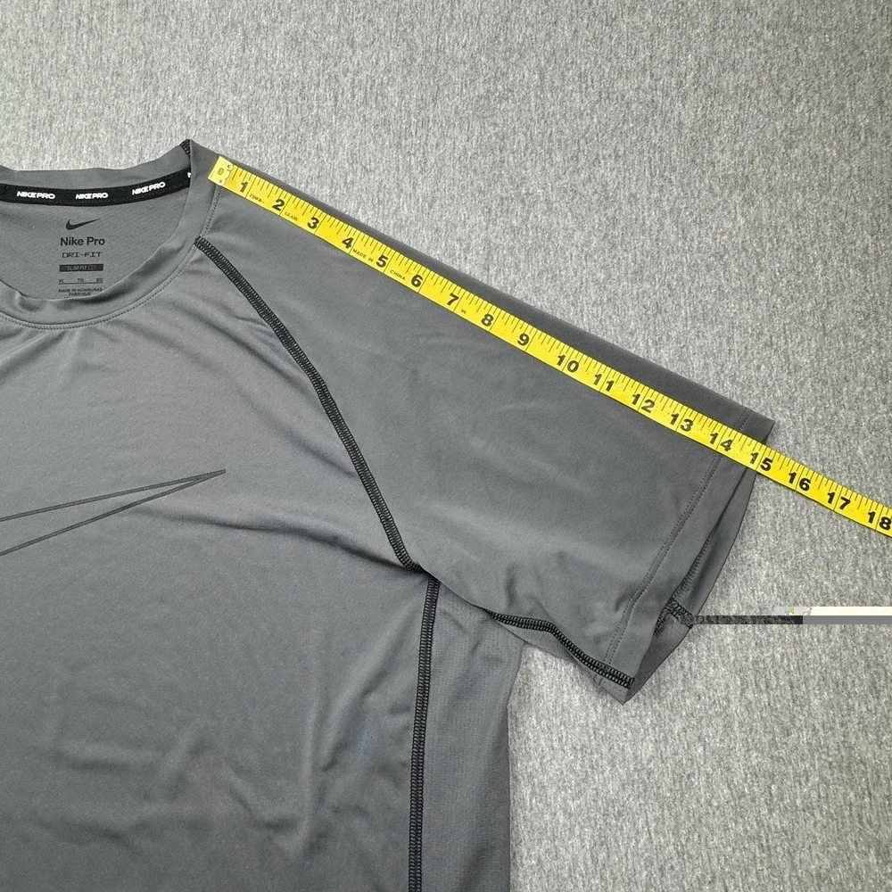 Nike Pro Dri-Fit Shirt Mens XL Gray‎ Stretch Short Sleeve Slim Fit Crew Neck